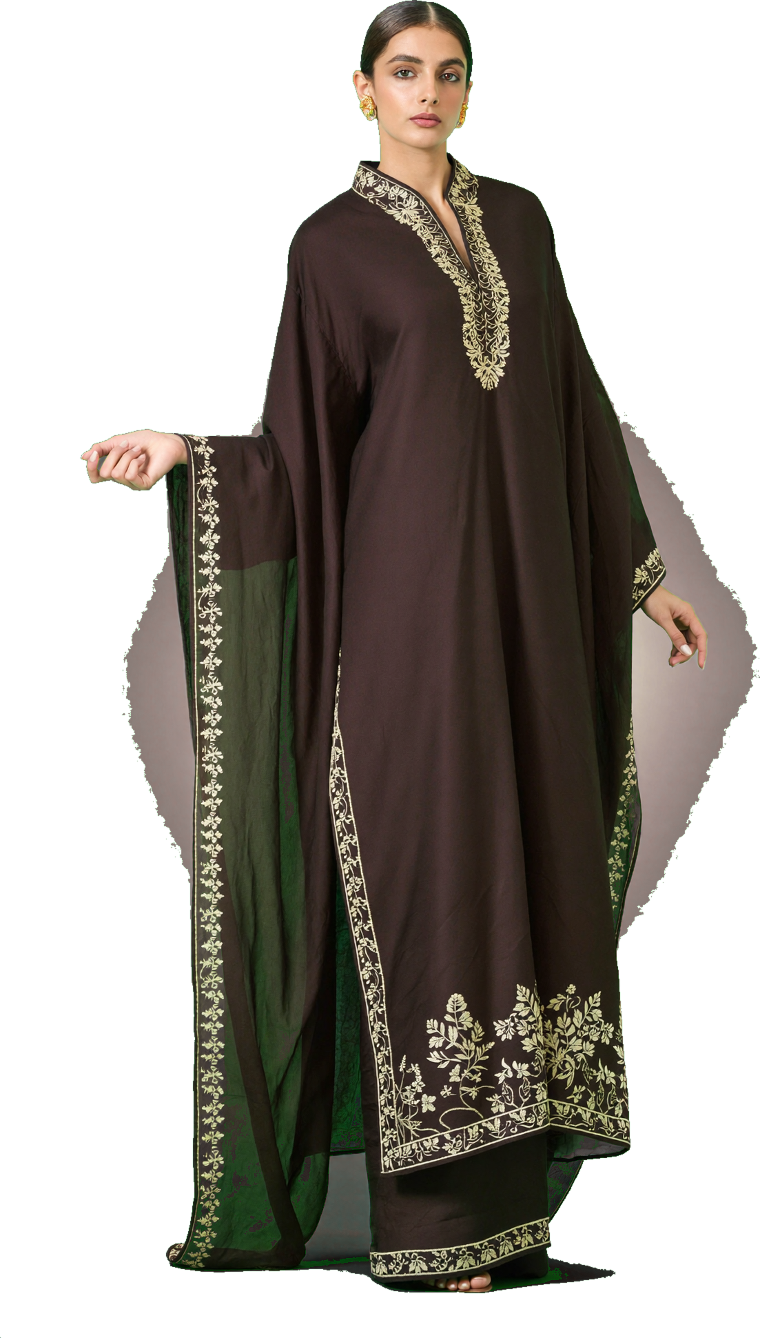 ARAAF Espresso Ziya kaftan model transparent cutout